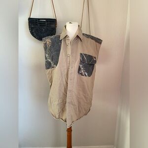Vintage Remington Tan Outdoor Hunting‎ Button Cutoff Sleeveless Shirt
